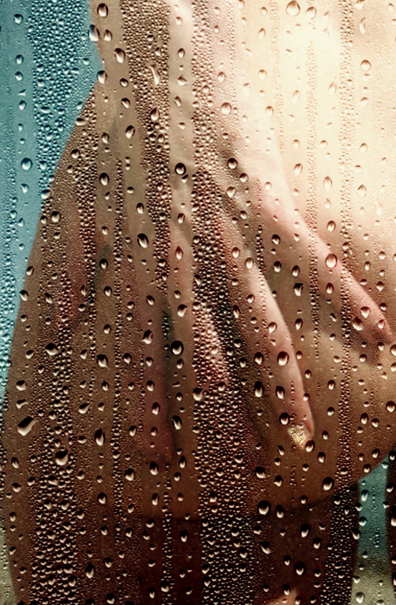 The Japanese Bathing Ritual: How To Turn A Bath Into Foreplay Illustration